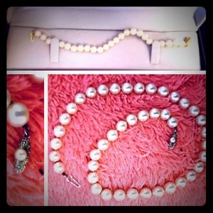 Authentic pearl bracelets